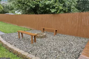 143 E Main St, Brownstown, PA 17508 - Photo 25