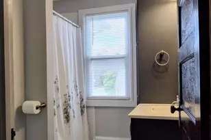 143 E Main St, Brownstown, PA 17508 - Photo 17