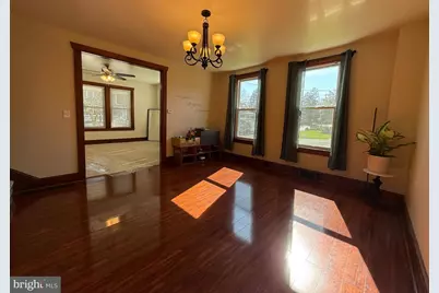 143 E Main Street, Brownstown, PA 17508 - Photo 5