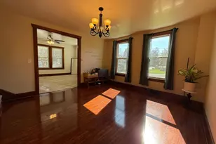 143 E Main St, Brownstown, PA 17508 - Photo 5