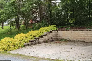 143 E Main St, Brownstown, PA 17508 - Photo 27