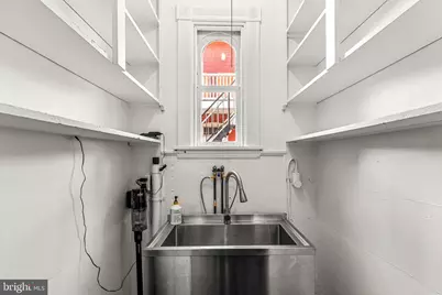 240 E Orange Street, Lancaster, PA 17602 - Photo 9