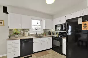 3063 Buckthorn Dr, Lancaster, PA 17601 - Photo 11