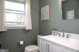 1137 Devonshire Rd, Lancaster, PA 17601 - Photo 17