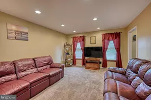 3320 Rothsville, Akron, PA 17501 - Photo 5