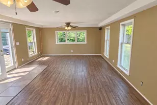 332 N 2nd St, Bainbridge, PA 17502 - Photo 11
