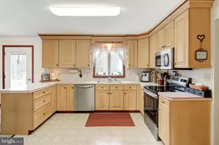 1361 Woodland Cir, Denver, PA 17517 - Photo 13