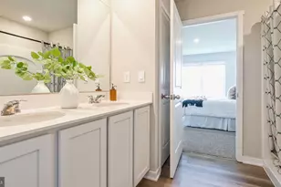 205 Lindsey Dr, Columbia, PA 17512 - Photo 5