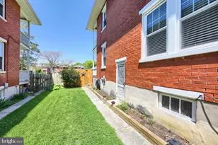 1057 Locust St, Columbia, PA 17512 - Photo 3