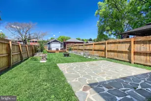 1057 Locust St, Columbia, PA 17512 - Photo 7