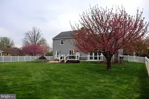 41 Hemlock Ln, Leola, PA 17540 - Photo 3