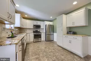 105 Plumeria Pl, Lancaster, PA 17602 - Photo 17
