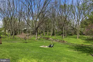 413 Glenbrook Ct, Lancaster, PA 17603 - Photo 3