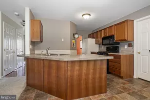 218 Cambridge Ln, Lititz, PA 17543 - Photo 5