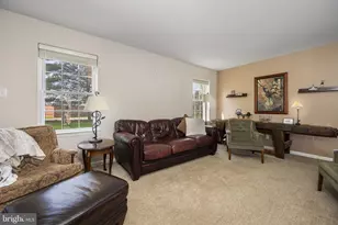 218 Cambridge Ln, Lititz, PA 17543 - Photo 9