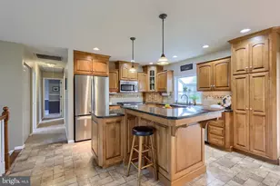 2451 Cypress Dr, Lancaster, PA 17602 - Photo 3