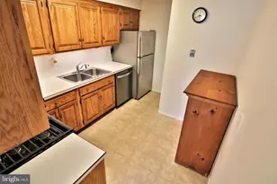 32 Valleybrook Dr, Lancaster, PA 17601 - Photo 9