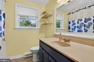 825 Darby Ln, Lancaster, PA 17601 - Photo 21