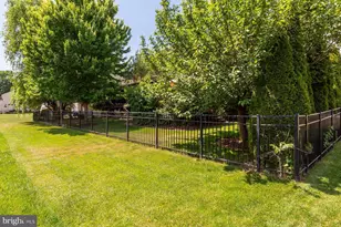 73 Country Side Ln, Leola, PA 17540 - Photo 41
