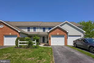 4050 Parkside Ct, Mount Joy, PA 17552 - Photo 1