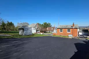485 N Maple St, Ephrata, PA 17522 - Photo 13