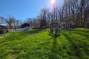 485 N Maple St, Ephrata, PA 17522 - Photo 9