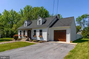 122 N 3rd St, Bainbridge, PA 17502 - Photo 3