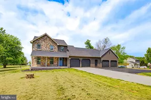 112 Sawmill Rd, Elizabethtown, PA 17022 - Photo 1