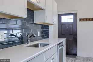 934 W Vine St, Lancaster, PA 17603 - Photo 3