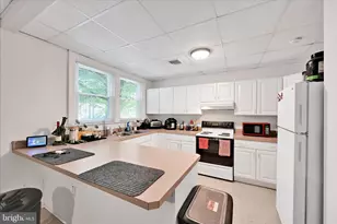 445 N Duke St, Lancaster, PA 17602 - Photo 9