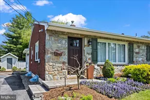 6281 Carpenter St, East Petersburg, PA 17520 - Photo 3