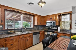 1105 Central Ave, Columbia, PA 17512 - Photo 9