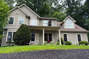 2760 Stevens Summit Dr, Columbia, PA 17512 - Photo 1
