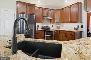 2760 Stevens Summit Dr, Columbia, PA 17512 - Photo 13
