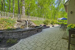 2760 Stevens Summit Dr, Columbia, PA 17512 - Photo 7