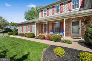30 Edgewood Dr, Lititz, PA 17543 - Photo 5