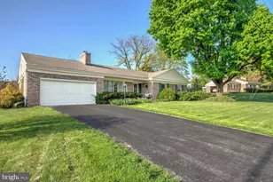 2113 Lyndell Dr, Lancaster, PA 17601 - Photo 3