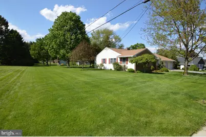 230 Adele Avenue, Manheim, PA 17545 - Photo 3