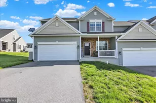 42 Canvasback Ln, Elizabethtown, PA 17022 - Photo 1