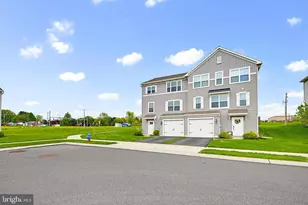 10 Southside Dr, Willow Street, PA 17584 - Photo 3