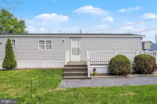 326 Don Dr, New Holland, PA 17557 - Photo 1