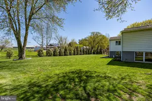 3457 W Newport Rd, Ronks, PA 17572 - Photo 17