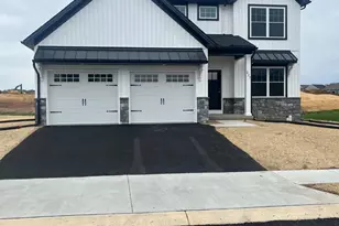227 Randolph Dr, Elizabethtown, PA 17022 - Photo 1
