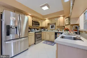 128 Greenview Dr, Lancaster, PA 17601 - Photo 3