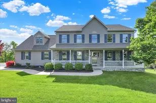 678 W Ridge Rd, Elizabethtown, PA 17022 - Photo 1