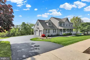 678 W Ridge Rd, Elizabethtown, PA 17022 - Photo 3