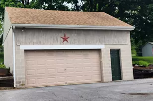 827 Disston View Dr, Lititz, PA 17543 - Photo 5