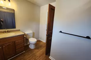 827 Disston View Dr, Lititz, PA 17543 - Photo 17