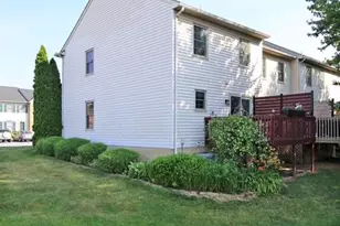 525 Cobblestone Ln, Lancaster, PA 17601 - Photo 7