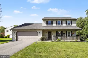 228 Cliff Ln, Elizabethtown, PA 17022 - Photo 1